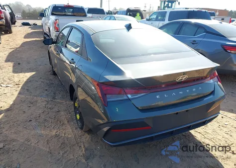 2024 Hyundai Elantra Sel from USA, damaged, VIN KMHLM4DGXRU707852